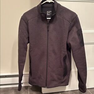 Arc'teryx Men's Charcoal Performance Jacket